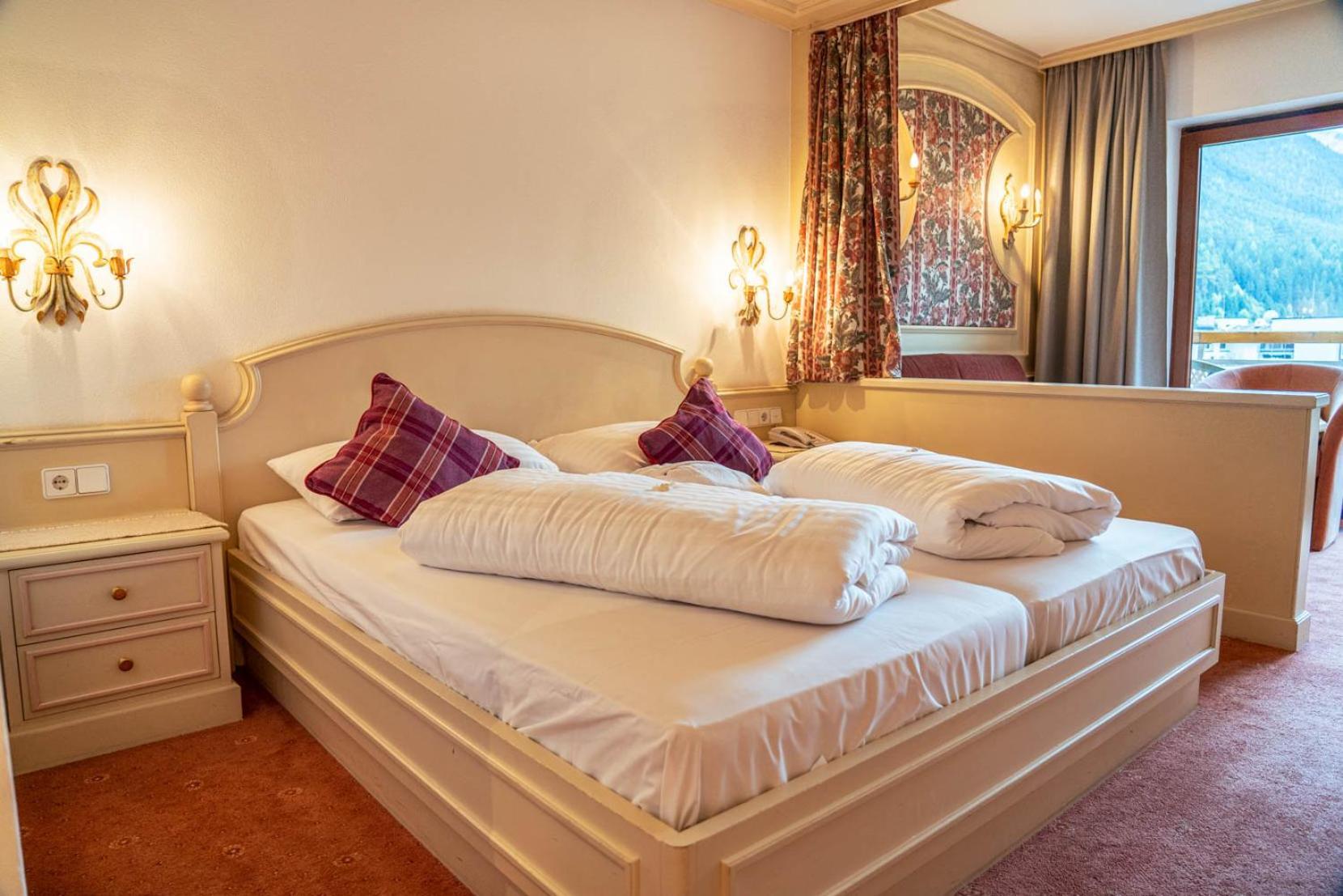 Hotel Donnerhof Fulpmes Room photo