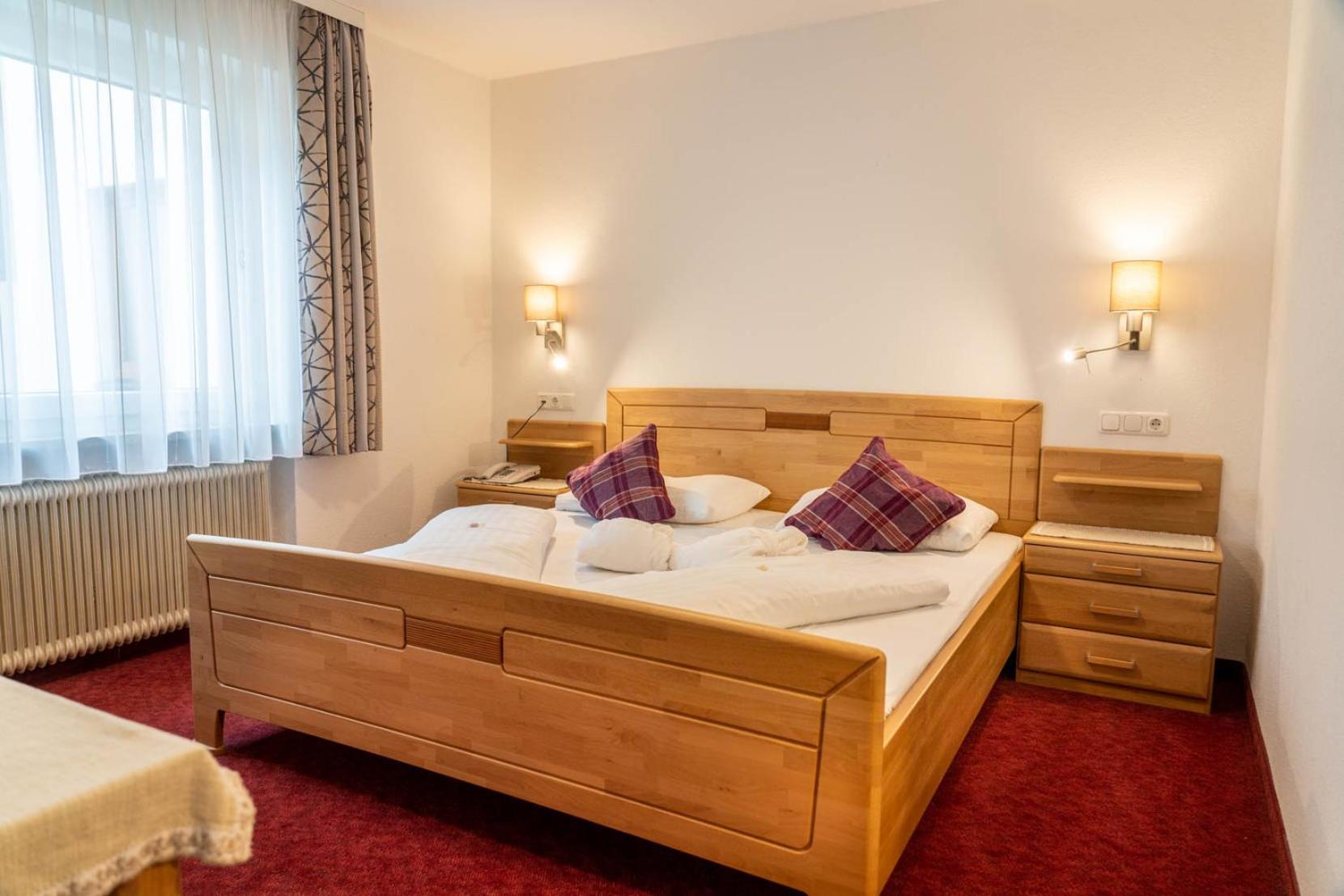 Hotel Donnerhof Fulpmes Room photo