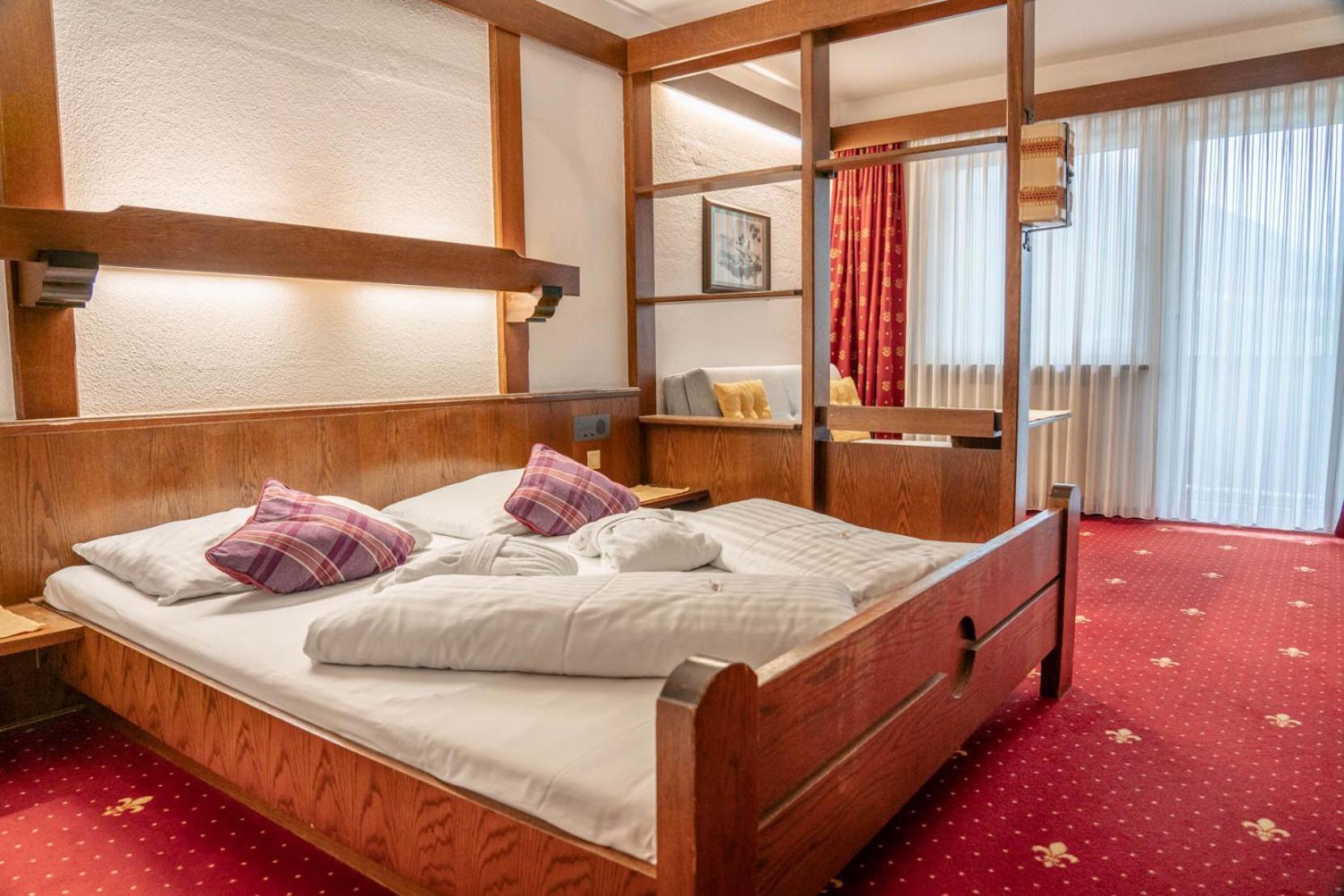 Hotel Donnerhof Fulpmes Room photo