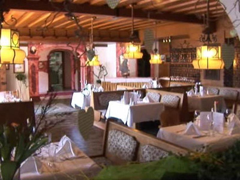 Hotel Donnerhof Fulpmes Exterior photo
