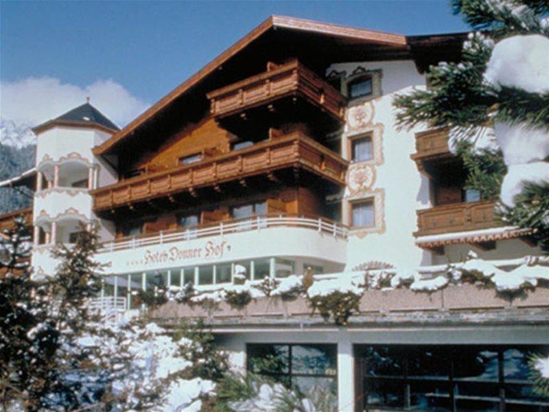 Hotel Donnerhof Fulpmes Exterior photo