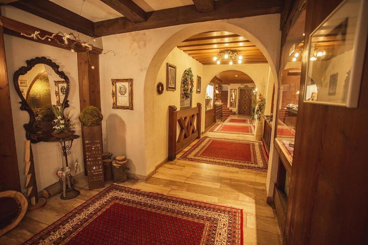 Hotel Donnerhof Fulpmes Exterior photo