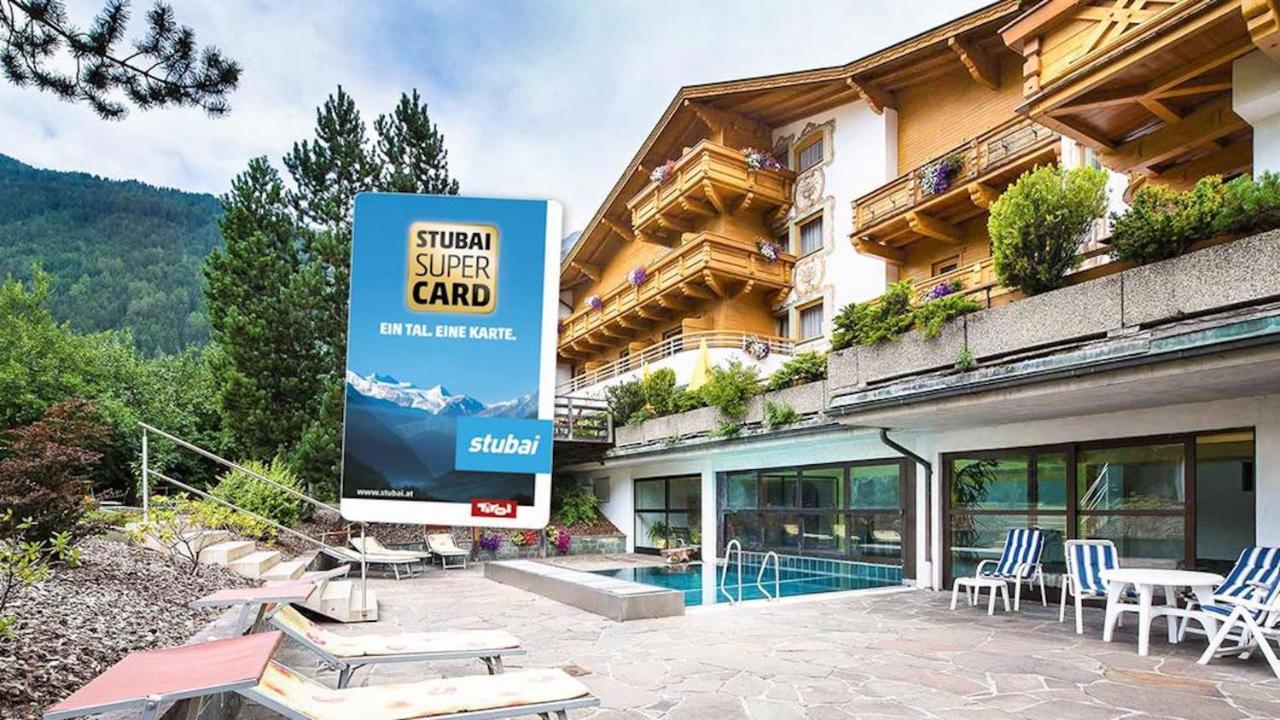 Hotel Donnerhof Fulpmes Exterior photo
